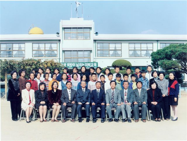미력초등학교 이미지